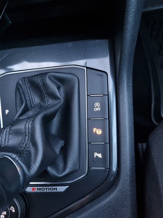 VW Tiguan 2.0 TDI 150 CP DSG 4MOTION | Virtual Cockpit | Webasto | CarPlay | LED | Recent Servisat