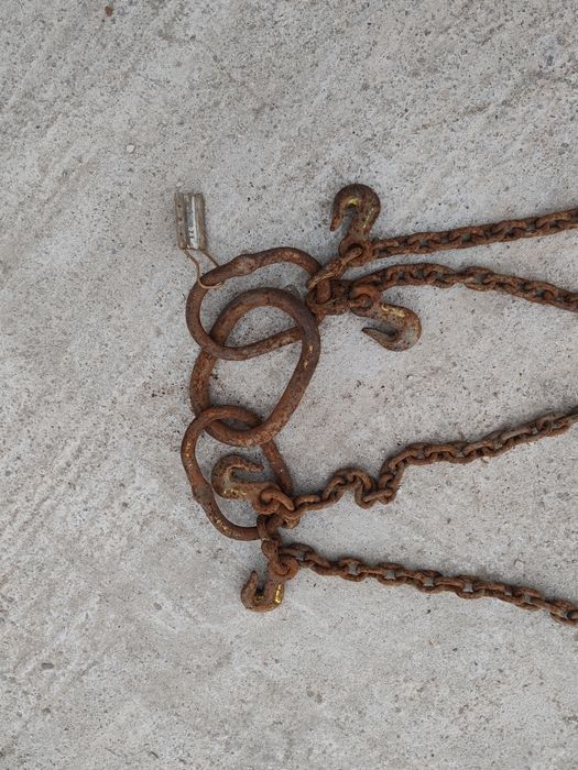 Lanțuri ancorare / ridicare 2 metri cu cârlige – rezistente