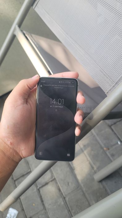 Samsung s10e sotiladi