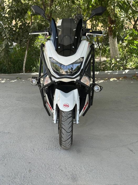 Продаётся скутер N-max