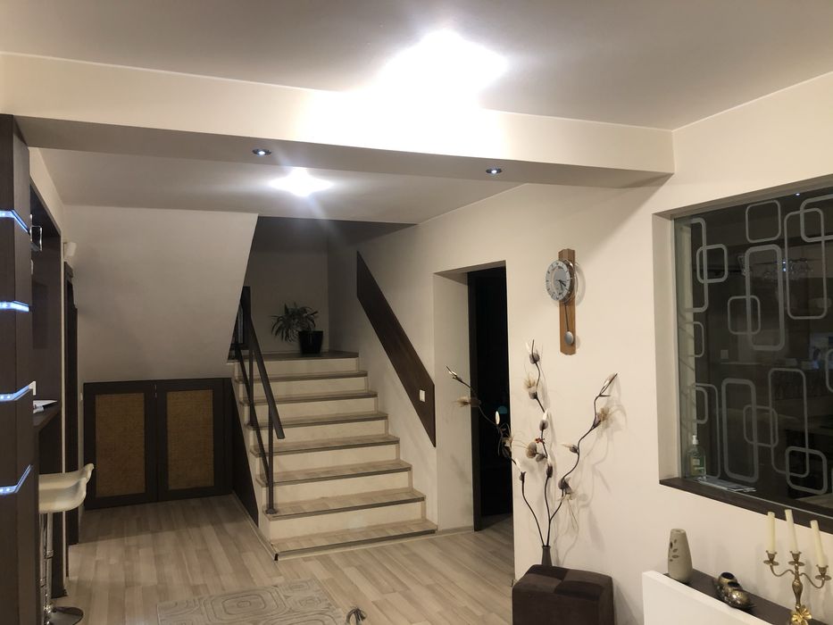 Vand vila  p +1 + mansarda
