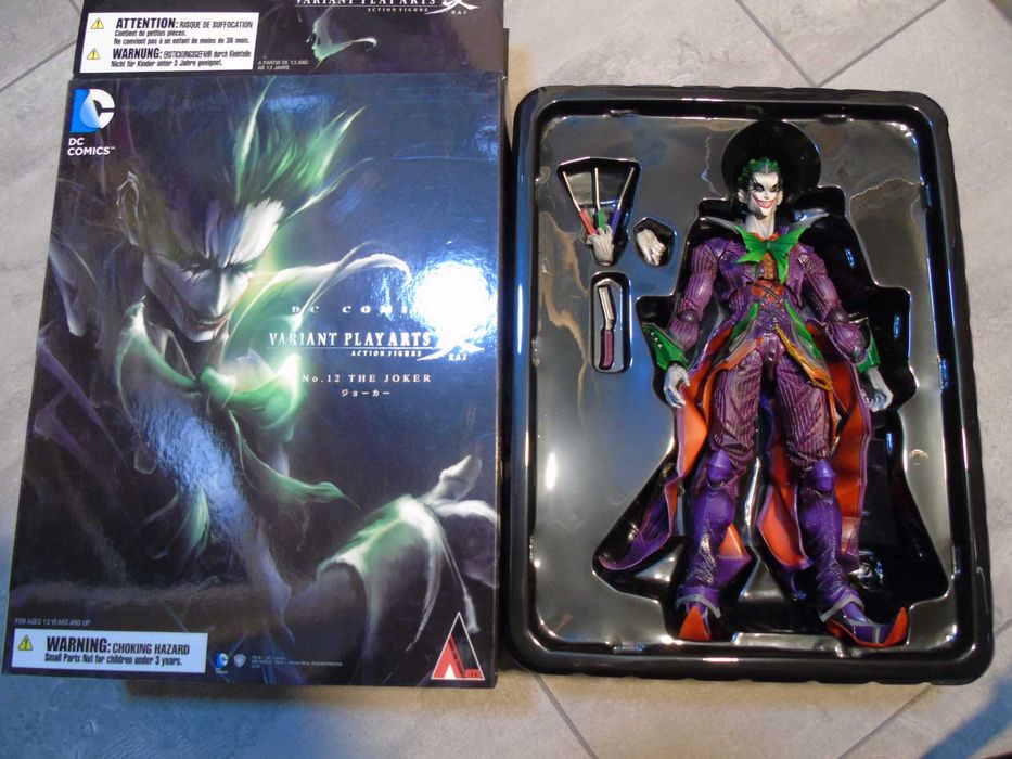 Figurina DC Joker si Harley Quinn PlayArtsKai/Nu neca/hot toys/mezco