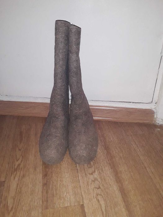 Продам   валенки