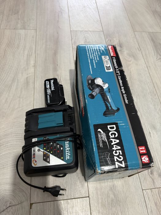 Vand flex/ baterie/ incarcator Makita