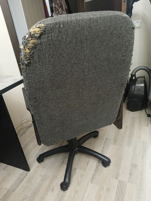 Кресло с колёсиками