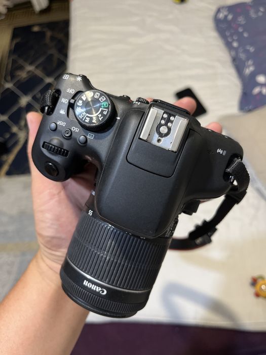 Canon 750D в отличном состояний