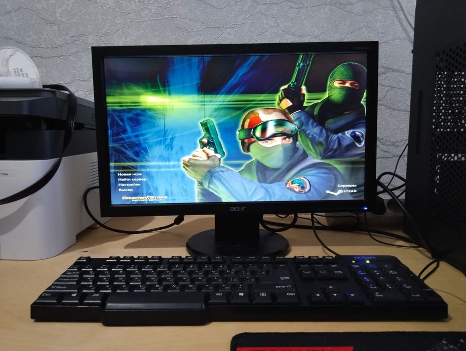 : Процессор: Pentium G620
RAM: 2 ГБ
Видеока