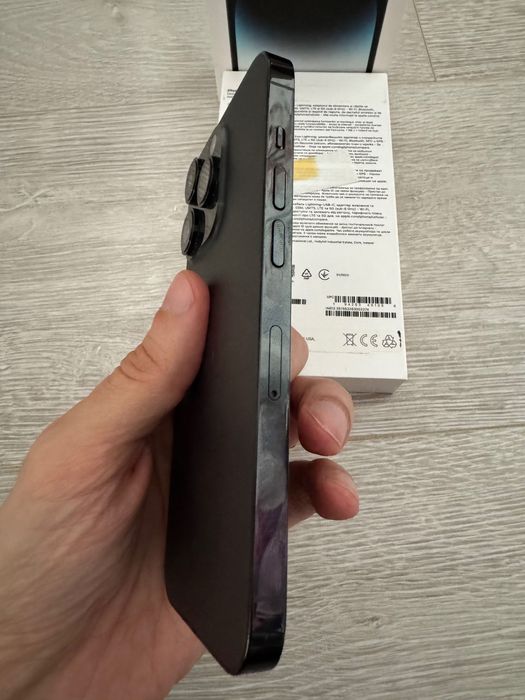 iPhone 14 Pro - Space Black, 128GB - stare excelentă + accesorii