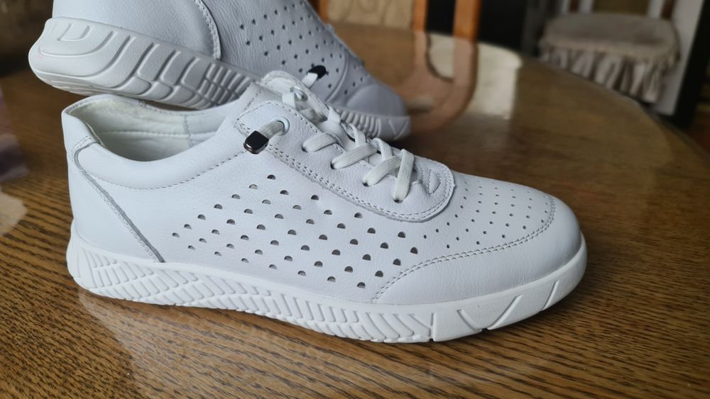 Мокасины кожаные