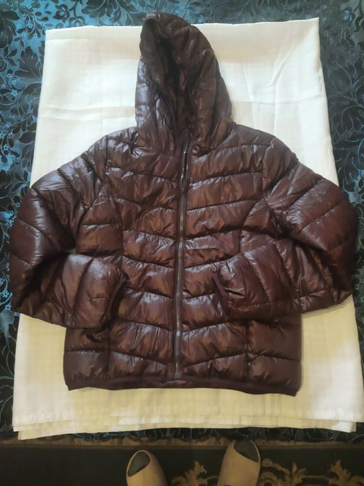 Продам куртку на девочку!