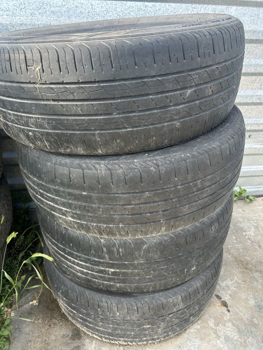 Продам резину 225/55/18