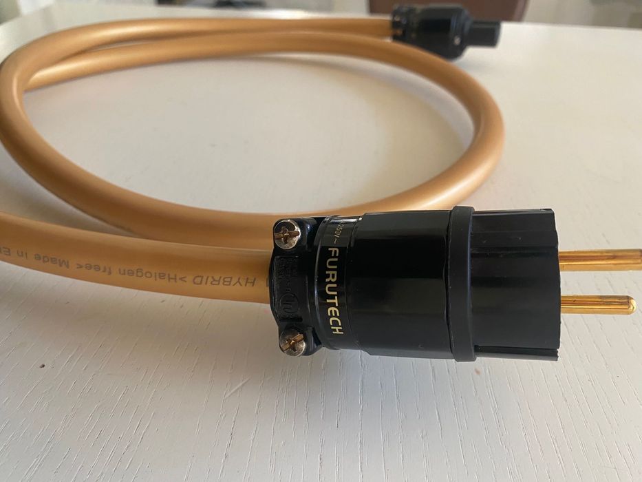 Cablu de alimentare / curent Van den Hul + Furutech FI-11 (G)