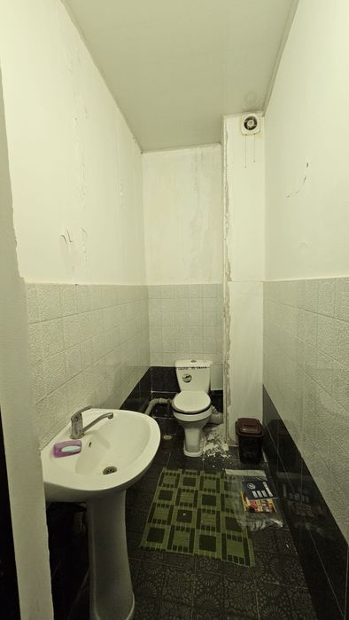Турбаза да голубой экран 2 хонали квартира 90м², 1-кават гиштли дом