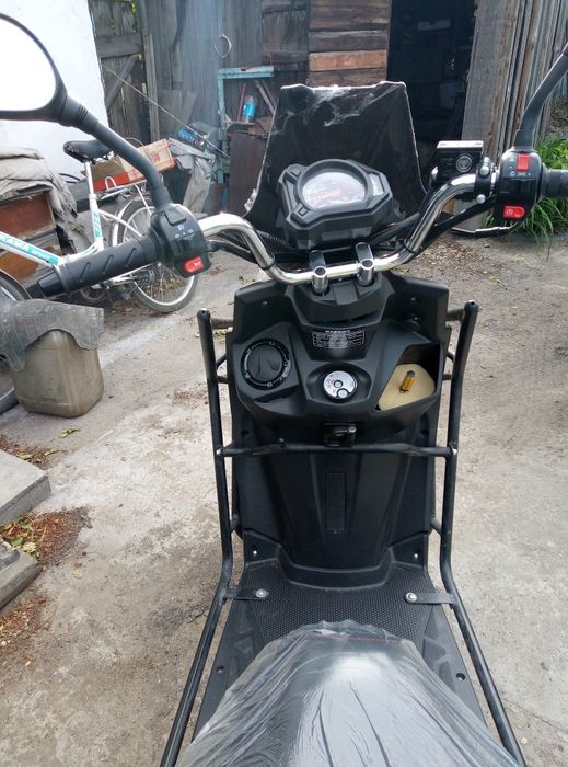 Продам мопед новый