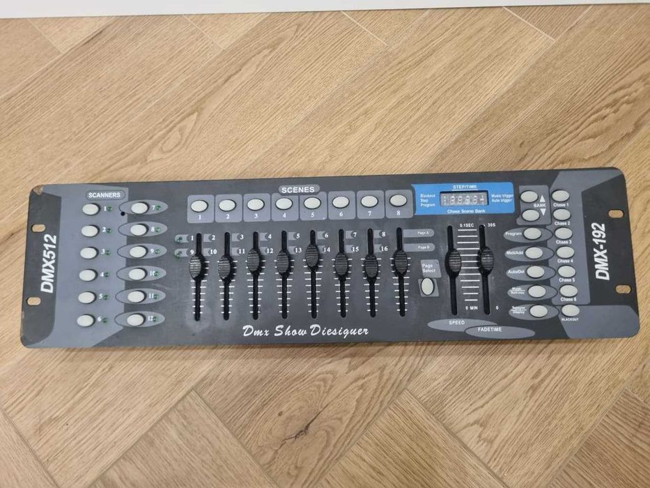 Контроллер сценического света