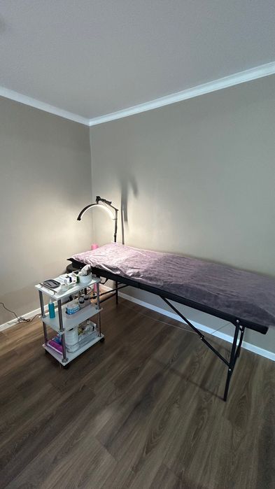 Лампа «Луна» для наращивания ресниц