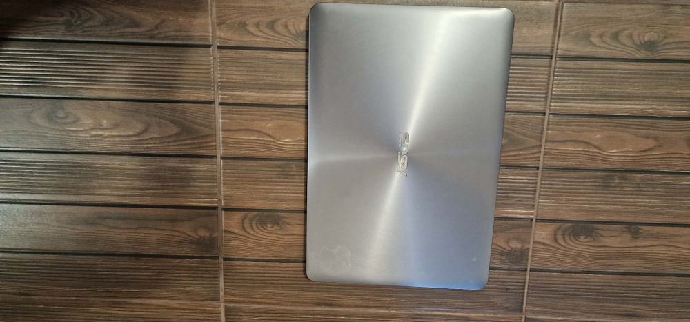 Vand Laptop Asus