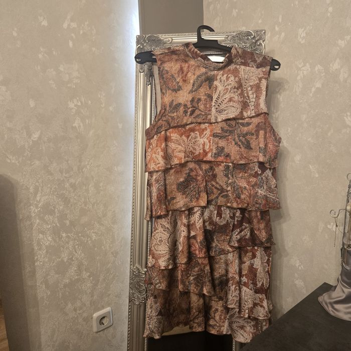 Zara рокля S размер