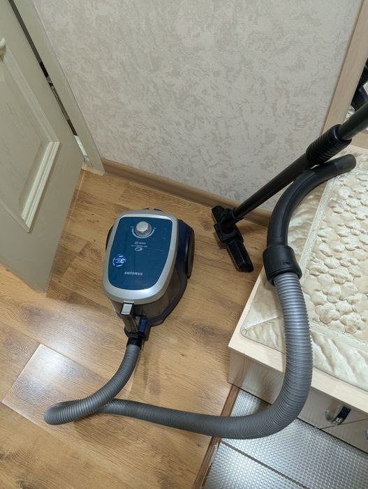 Пылесос Самсунг 1600 wt