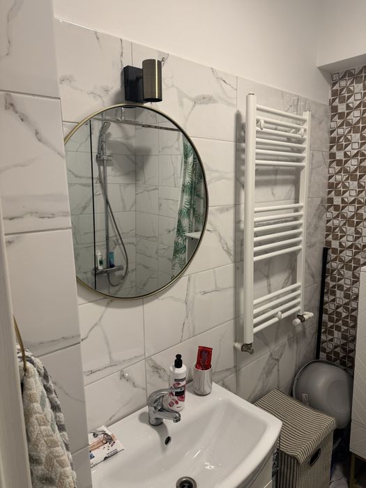 Inchiriez apartament cu 2 camere