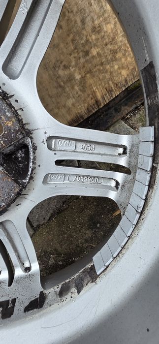 Джанти 16" 5x100 Subaru Гуми 2023 215/65/16 Continental