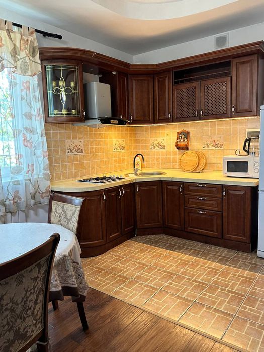 Сдам коттедж посуточно