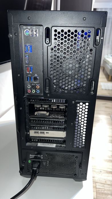 PC Gaming i5-9600k, GTX 1070Ti, 16GB RAM