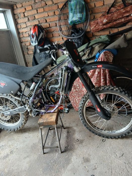 ПРОДАВА СЕ  Apriliq50Rx  НА ЧАСТИ!!!