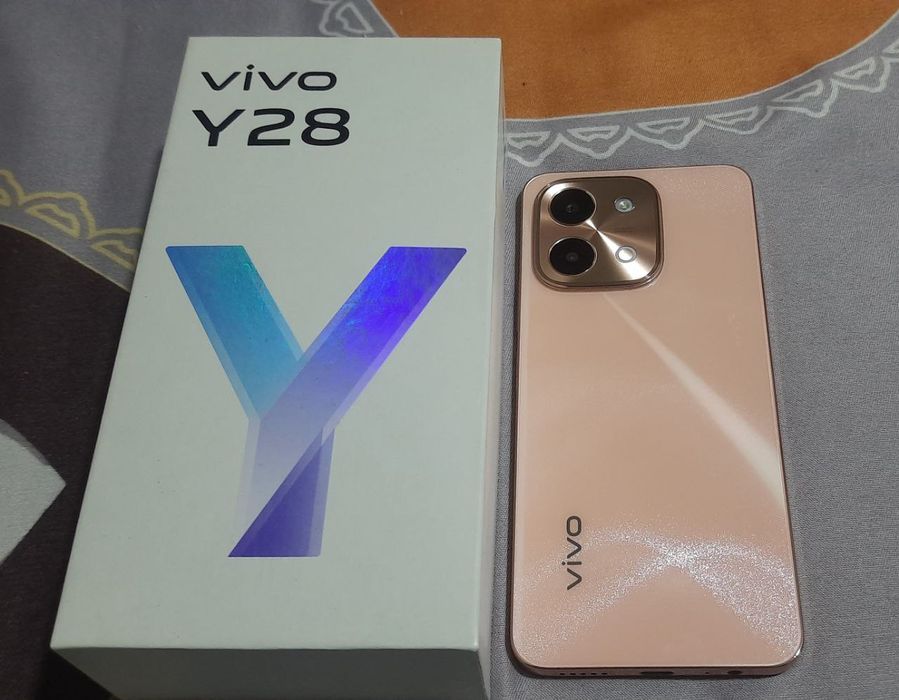 Мобильный телефон модель Vivo Y-28.