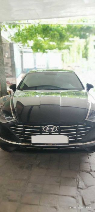 2021 -yil Hyundai Sanata avto mashinasi sotiladi.