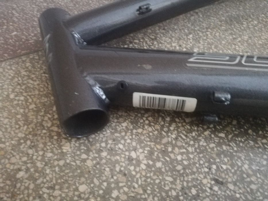 Vând cadru bicicleta