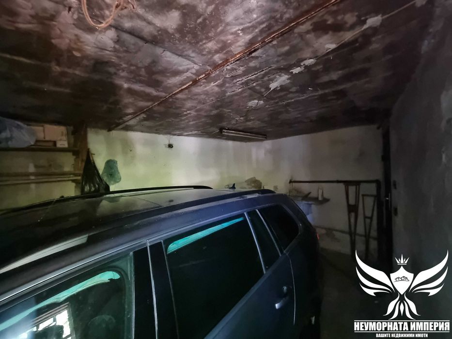 Продавам многостаен РЗП135кв с два гаража в Асеновград,кв.Долни Воден