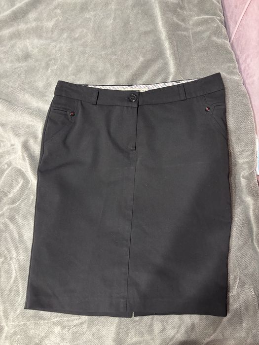 Черная прямая школьная юбка