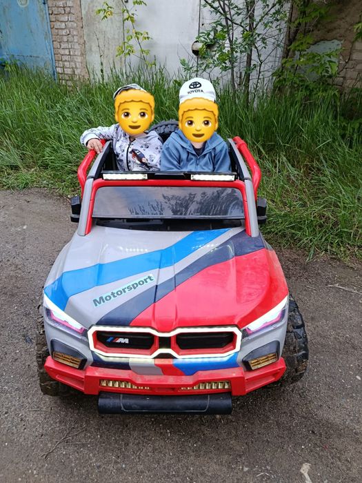 Автомобиль детский BMW