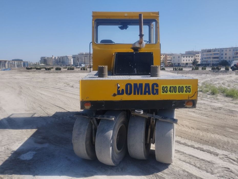 18т BOMAG каток сотилади