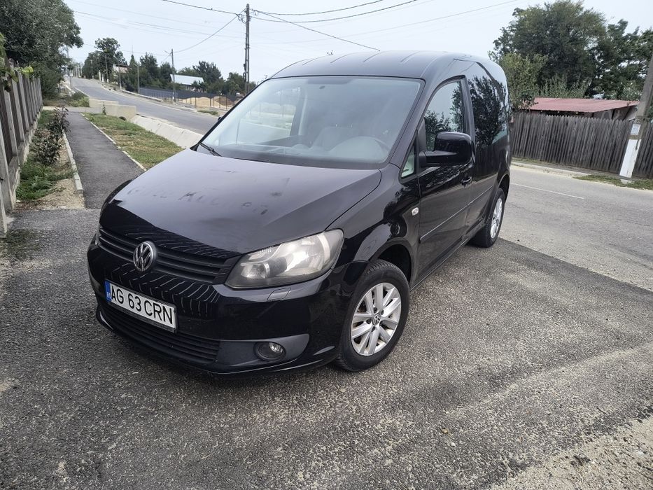 Vând Volkswagen Caddy