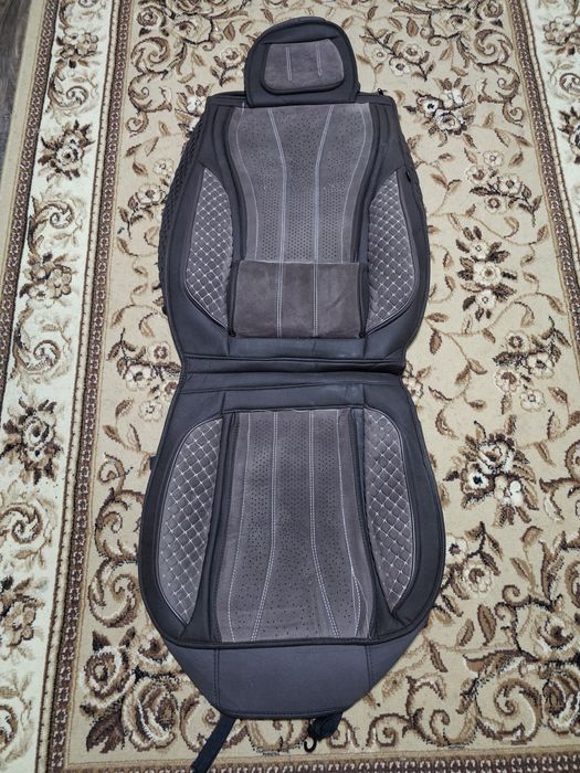 Продам чехлы в салон