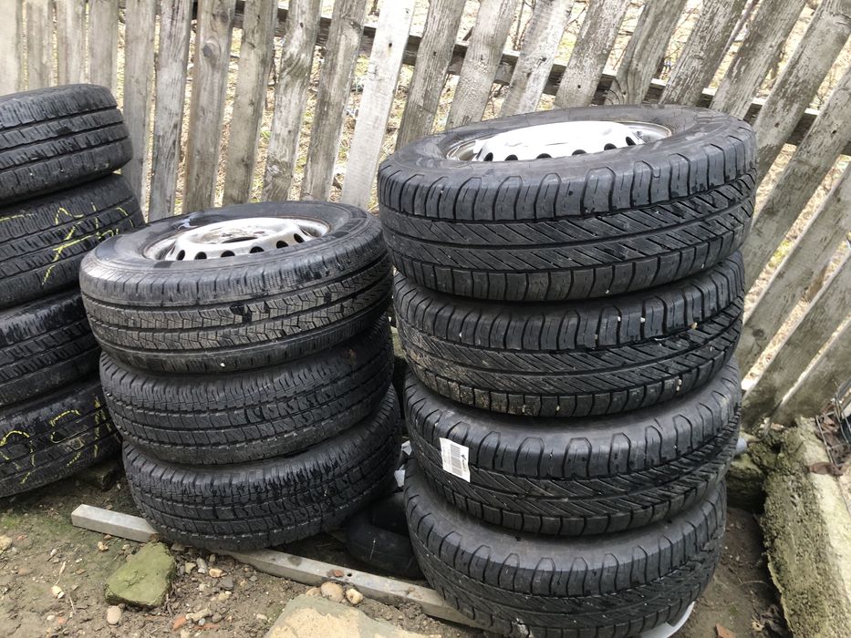 Cauciucuri 195 79 15 C si 225 70 15 C