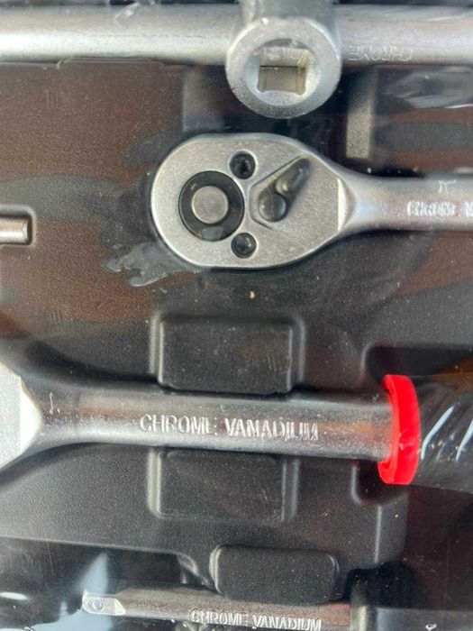 Набор инструментов 187 штук в кейсе