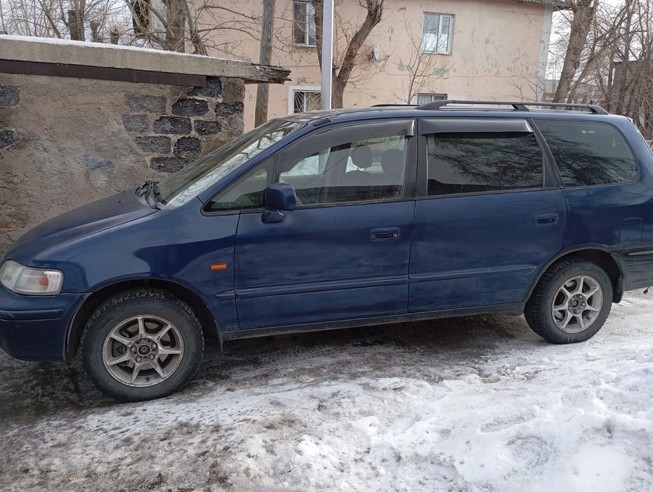 Продам автомабиль HONDA SHUTTLE