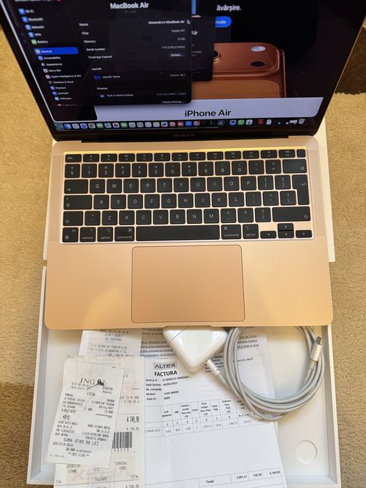 Macbook Air M1 8GM 256SSD Gold
