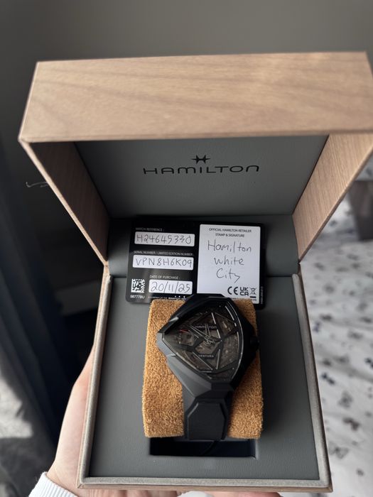 HAMILTON Ventura Edge Skeleton H24645330 часовник