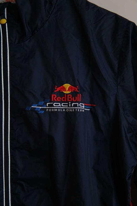 Яке Red Bull Racing Formula 1