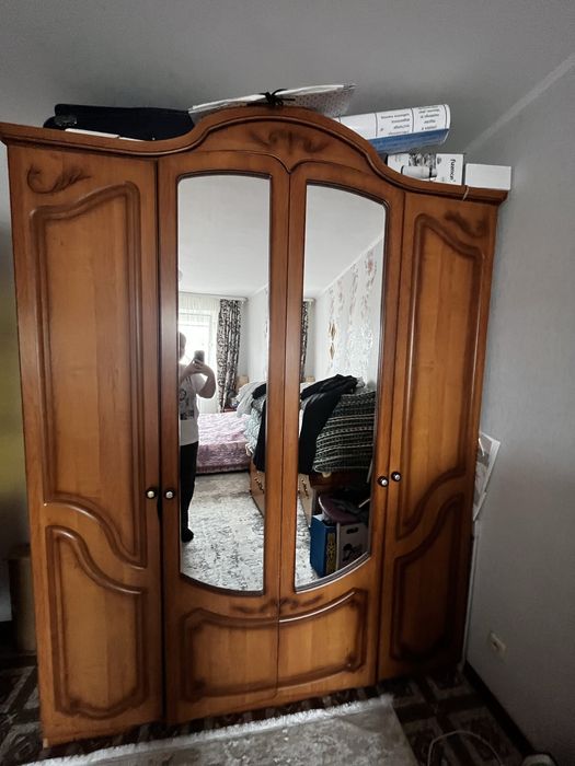 Спальный гарнитур