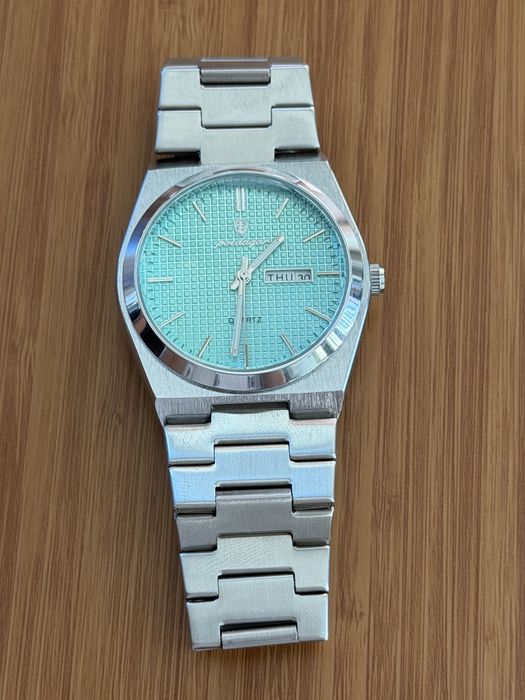 Poedagar часовник