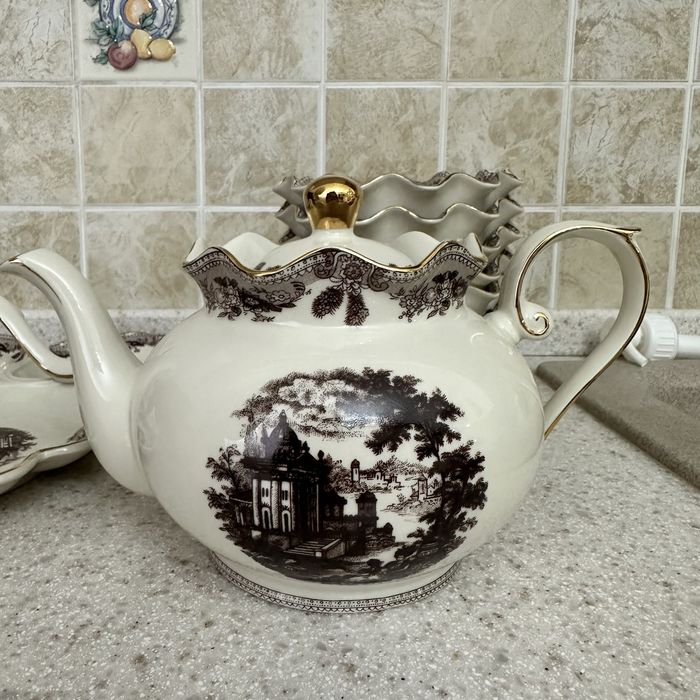 Фарфоровый сервиз Старая Англия