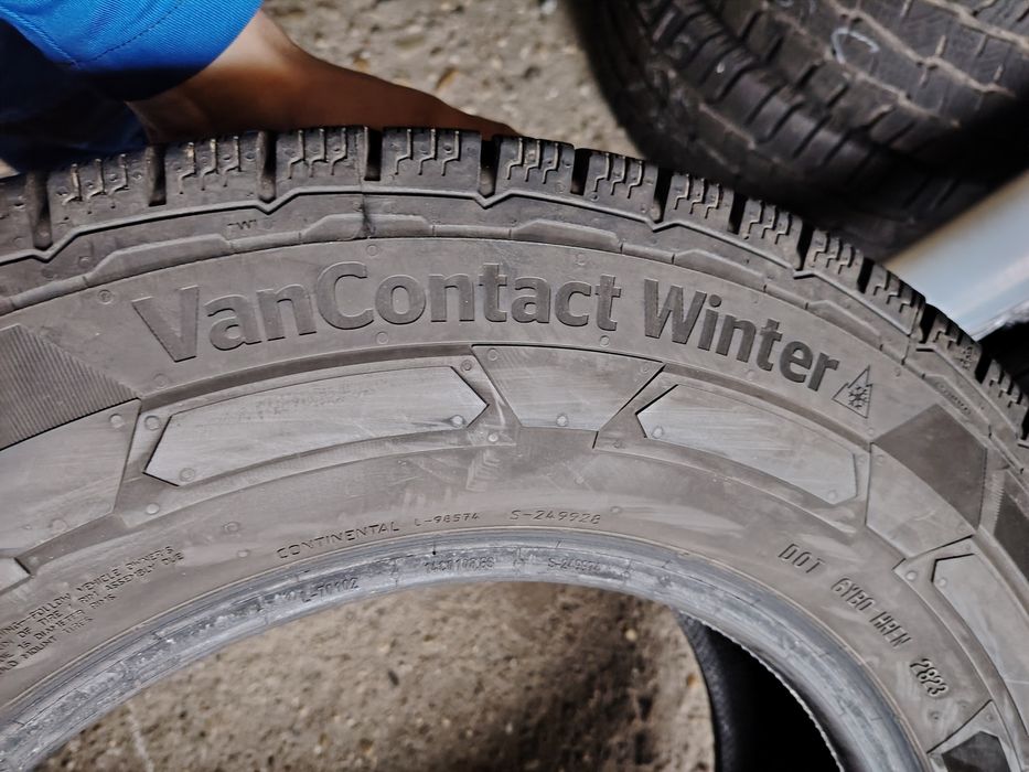 235/65 R16C Continental VanContact Winter DOT 2823