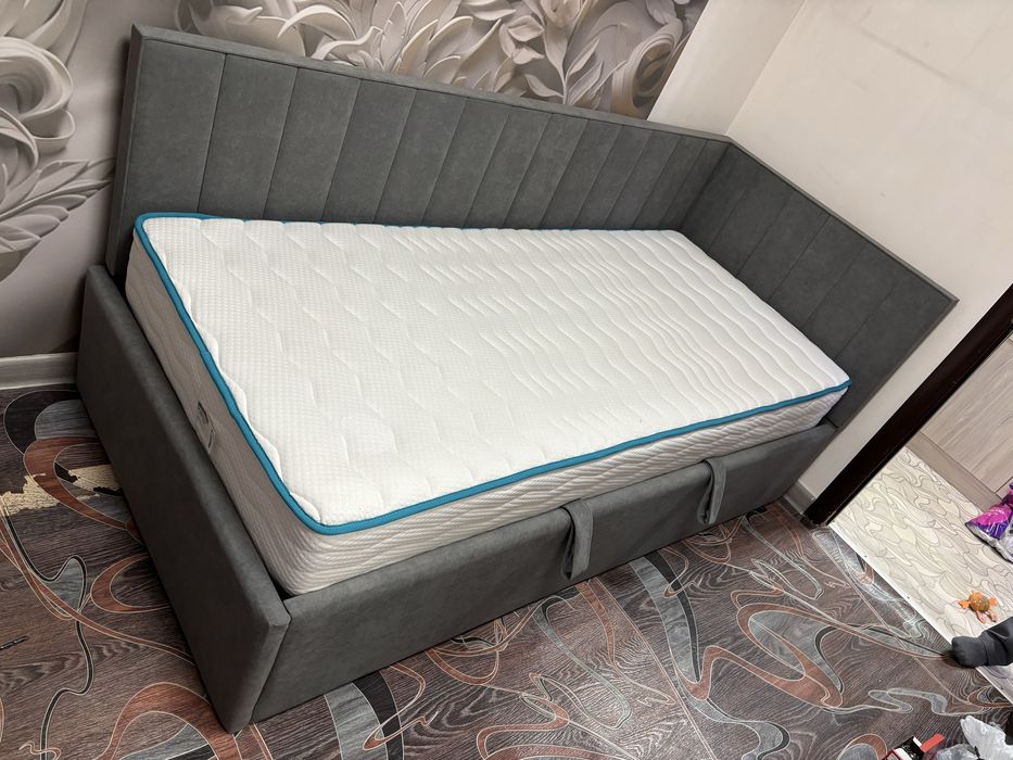 Кровать и Матрас