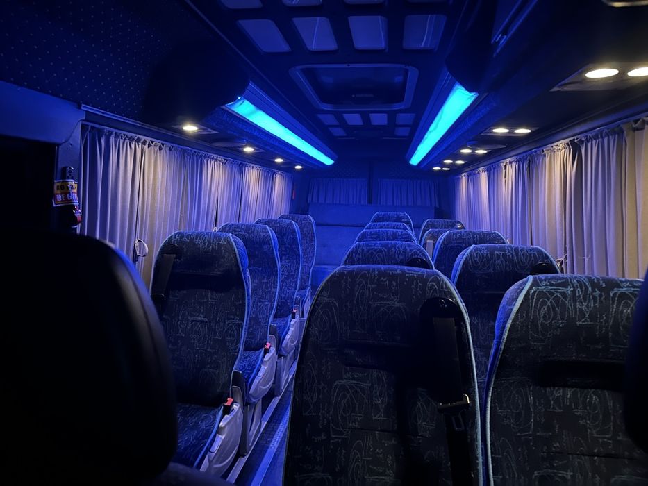 Услуги микроавтобуса