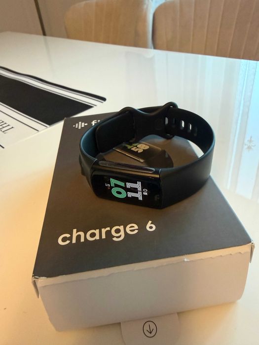 Bratara fitness Fitbit Charge6